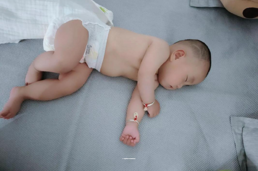 莘县9个月宝宝可以吃盐吗